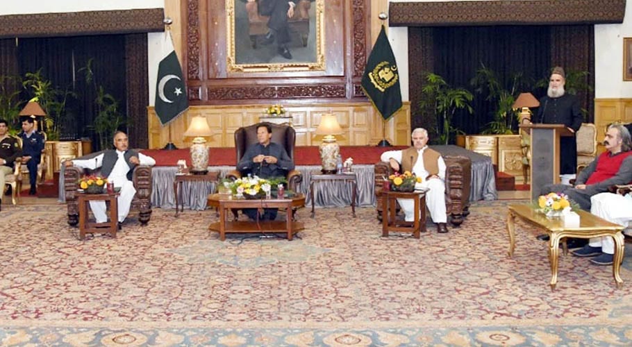 وزیراعظم سے خیبرپختونخوا کے اراکین قومی و صوبائی اسمبلی کی ملاقات،20غیرحاضر