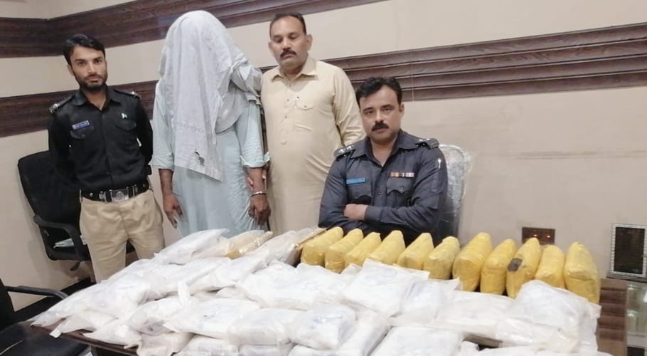 کراچی یونیورسٹی کے اطراف میں منشیات فروشوں کابڑا نیٹ ورک پکڑا گیا،60کلوچرس برآمد