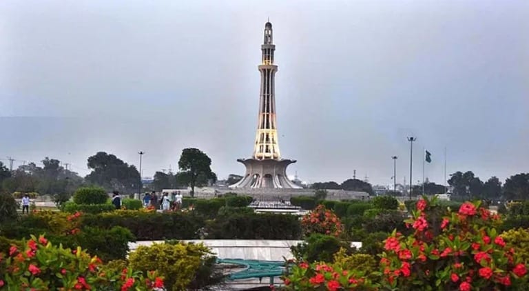تصویری تجزیہ: یومِ پاکستان کی تقاریب اور ملک بھر کے عوام کا ملی جوش و جذبہ