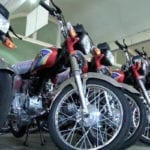 پاکستان میں موٹر سائیکل کی قیمتوں میں بے پناہ اضافہ ہوگیا