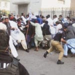 کراچی:پولیس نے وزیراعلیٰ ہاؤس کے ریڈزون میں داخل ہونے والے 20 اساتذہ کو گرفتار کرلیا