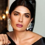عفت عمر کا اپنے خرچے پر 10مستحق افراد کو کورونا ویکسین لگوانے فیصلہ