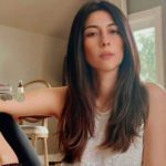میشا شفیع دماغی صحت پر توجہ مرکوز رکھتے ہوئے مداحوں کو یوگا سکھانے کیلئے تیار