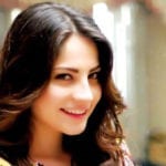 بولڈ لباس پہن کر مداحوں سے بات کرنے پر نیلم منیر تنقید کی زد میں آگئیں