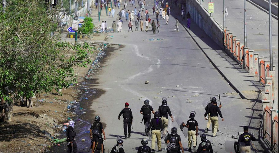 کراچی میں پہیہ جام ہڑتال، کاروبار، تعلیمی ادارے، ٹرانسپورٹ بند، سیکورٹی ہائی الرٹ