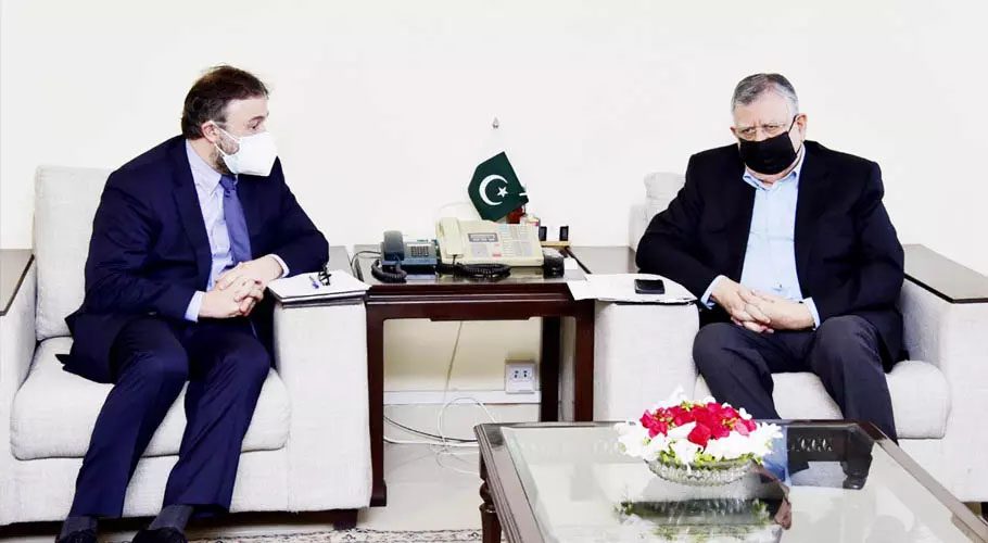 ملک میں مالی استحکام کے حصول کیلئے عالمی بینک کا تعاون اہم ہے۔شوکت ترین