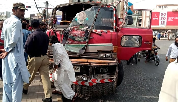 با ہمت نوجوان لڑکی نے 2نوجوانوں کے قاتل ٹرک ڈرائیور کو پکڑ وادیا