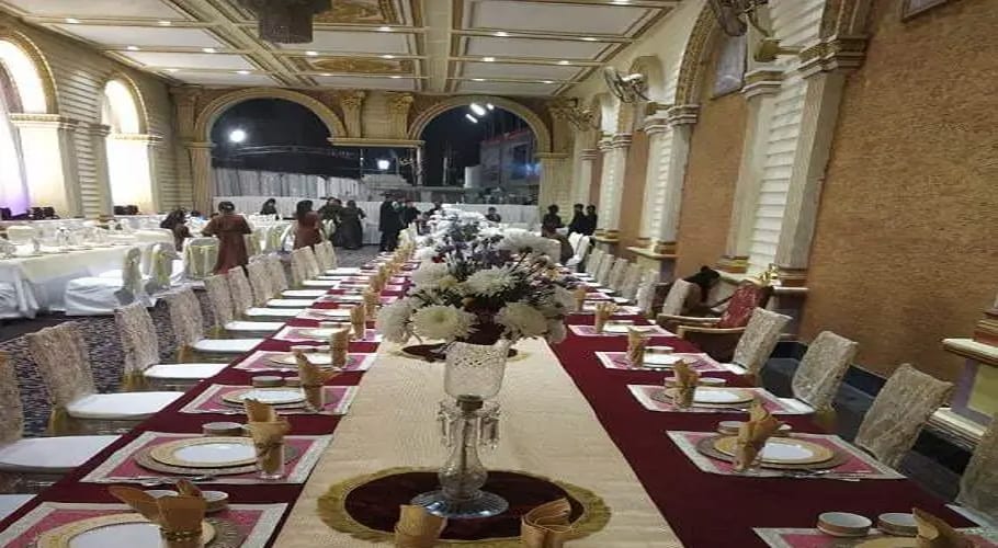 کورونا ایس او پیز کی خلاف ورزی، اسسٹنٹ کمشنر نے دعوتِ ولیمہ پر چھاپہ مار دیا
