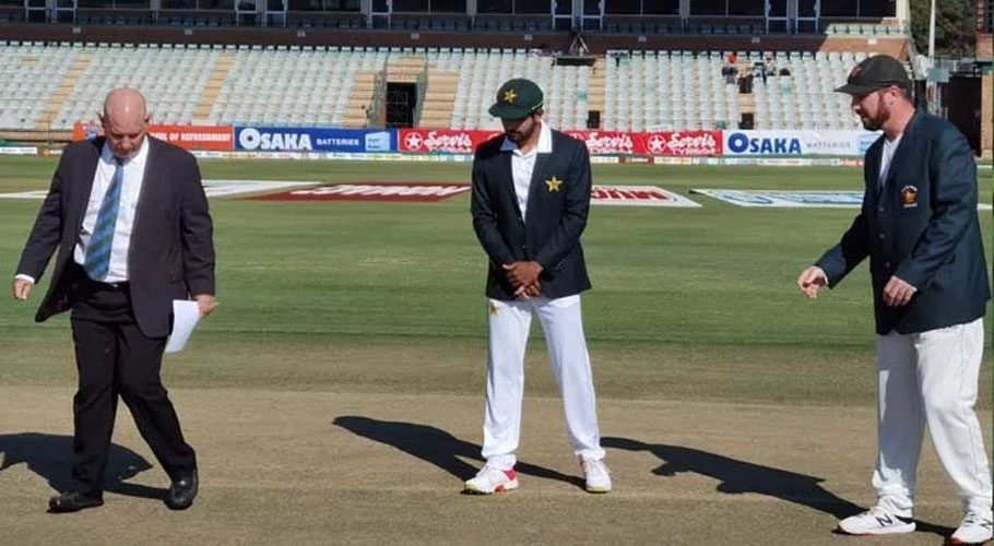 پہلا ٹیسٹ میچ، زمبابوے کا ٹاس جیت کر پاکستان کے خلاف بیٹنگ کا فیصلہ
