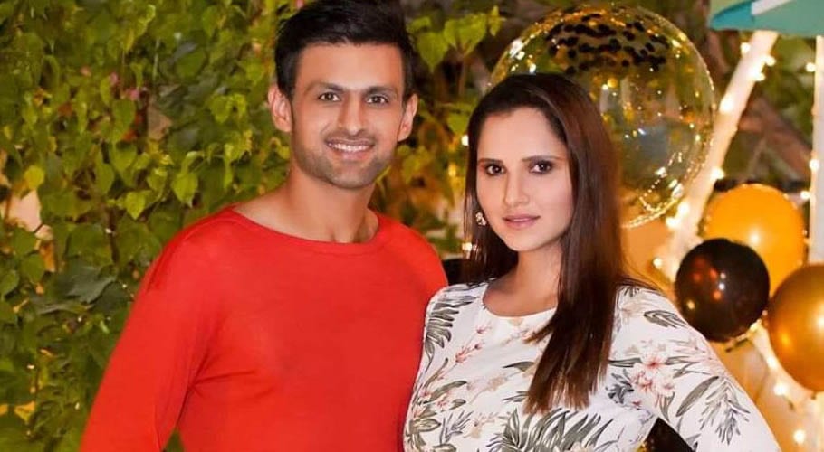 شعیب ملک کی بیٹے کے ہمراہ نئی ویڈیو سوشل میڈیا کی زینت بن گئی