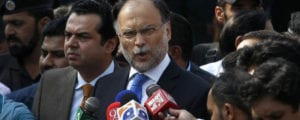 حکومت کورونا ویکسینیشن کا انتظام کرنے میں مکمل ناکام رہی ہے، احسن اقبال