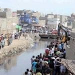 عدالت نے گجر اور اورنگی نالے پر قائم لیز مکانات نہ توڑنے کا حکم دے دیا