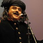 معروف لوک گلوکار عارف لوہار کی اہلیہ علالت کے باعث انتقال کر گئیں