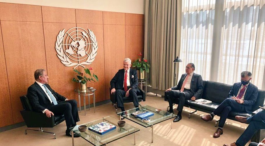 FM Qureshi welcomes Israel-Palestine ceasefire