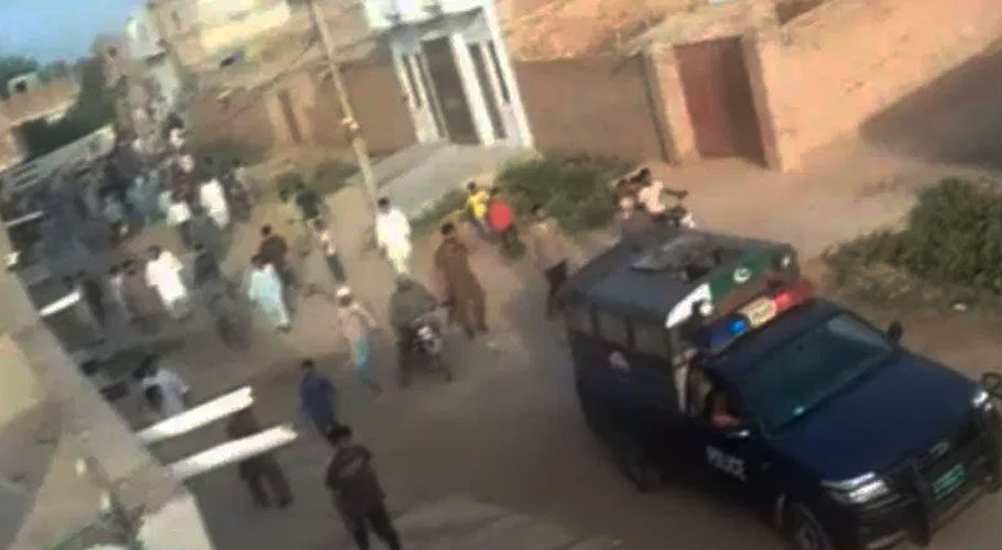 اوکاڑہ میں مسیحی آبادی پر مشتعل ہجوم کا حملہ، خواتین سمیت متعدد افراد زخمی