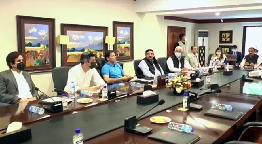 غیر ملکی سرمایہ کاروں کو ویزہ کے اجراء میں حائل رکاوٹیں دور کی جائیں، وزیراعظم کی ہدایت