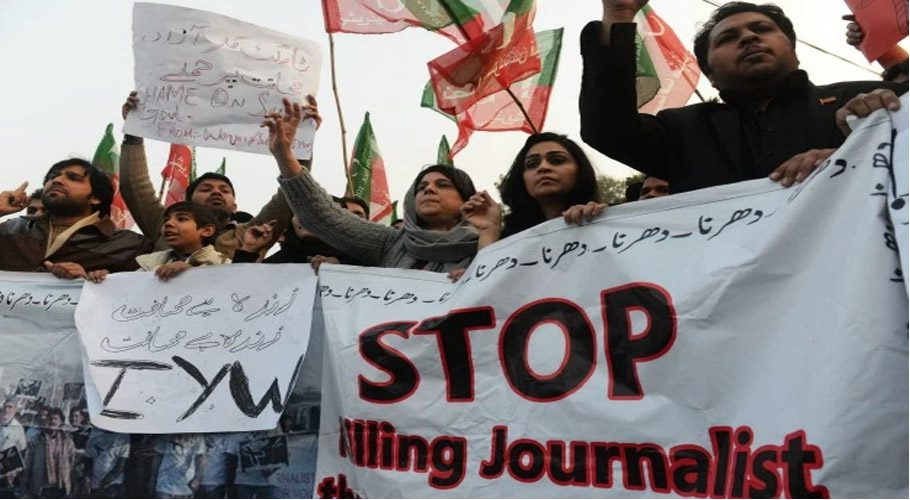 کراچی میں میڈیا نمائندگان پر تشدد کے 3 مختلف واقعات، صحافی برادری کی شدید مذمت