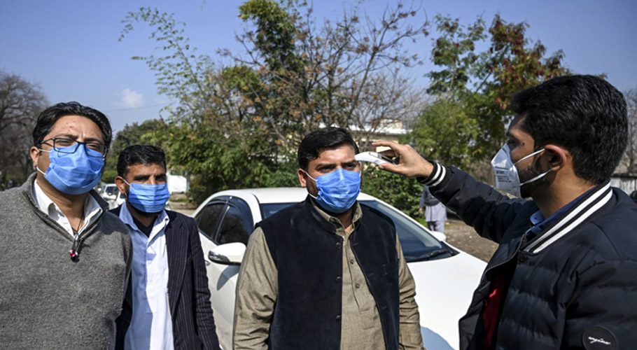 کورونا اتنا خطرناک نہیں جتنا بیان کیا جاتا ہے۔64 فیصد پاکستانی شہریوں کی رائے