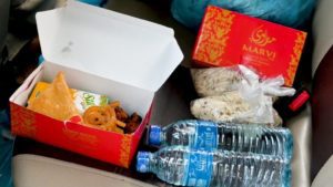  Christians, Hindus distribute Iftari for Muslims in Ramazan