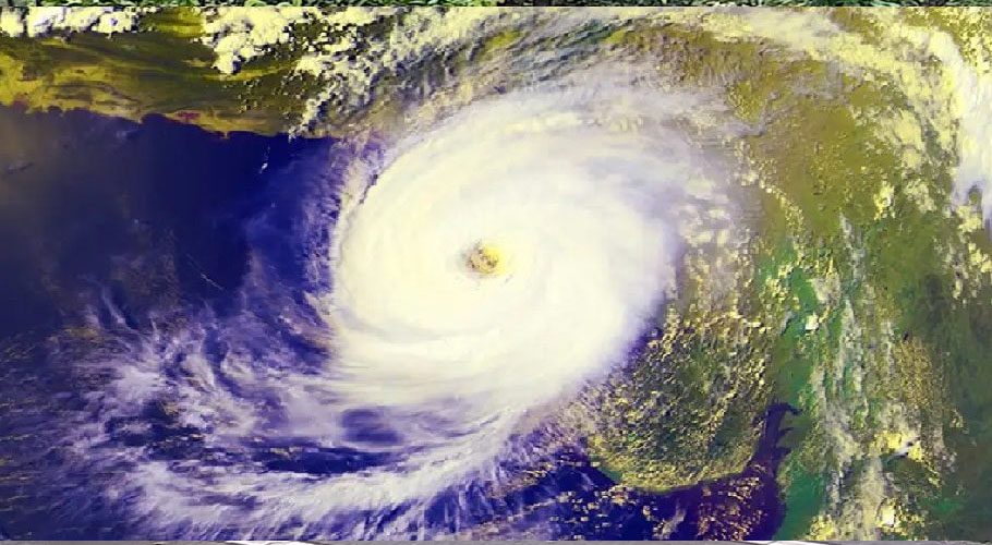 Sindh coastal areas brace for rainfall as cyclone builds in Arabian Sea