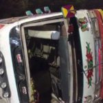 لسبیلہ، کراچی سے جانے والی مسافر بس اور کرین کا تصادم، 5افراد جاں بحق، متعدد زخمی
