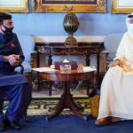 شیخ رشید کا دورہ اور 10 سال بعد ویزوں کا اجراء، کویت میں پاکستانیوں کا مستقبل کیسا ہوگا؟