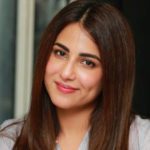 شوبز انڈسٹری میں اداکاروں سے امتیازی سلوک برتا جاتا ہے، اْشنا شاہ