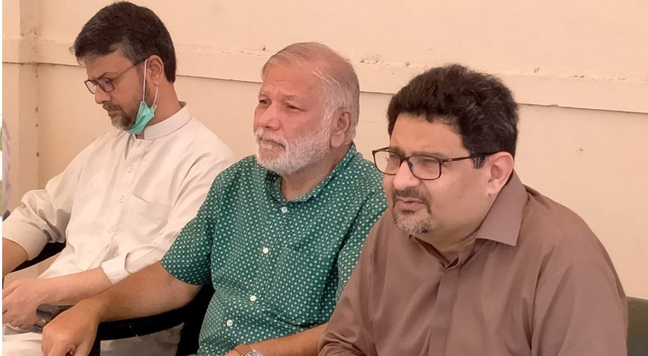 کرپٹ اور نااہل حکمران فرنس آئل سے مہنگی بجلی بنا رہے ہیں، مفتاح اسماعیل
