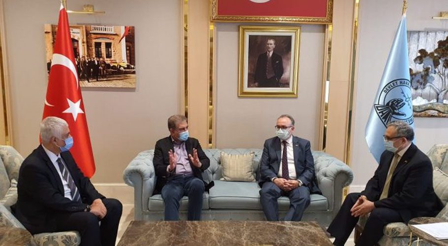FM Qureshi arrives in Turkey to attend Antalya Diplomacy Forum