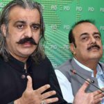 آزاد کشمیر، علی امین گنڈا پور کو جوتا مارنے کے الزام میں 2نوجوان گرفتار