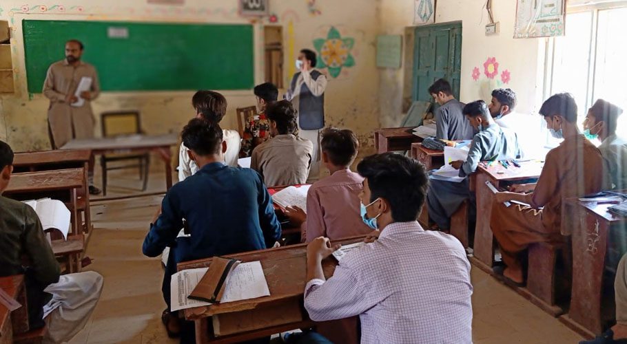 میرپورخاص بورڈ کے امتحانات میں درجنوں امیدوار دوسرے کی جگہ امتحان دیتے پکڑے گئے