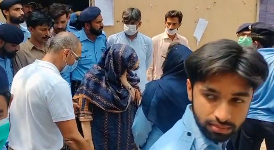 نور مقدم قتل کیس، ملزم ظاہر جعفر کے والدین اور 2ملازمین کا جسمانی ریمانڈ منظور، پولیس کے حوالے