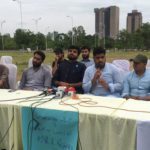 نیشنل لائسنسنگ امتحان کے خلاف ینگ ڈاکٹرز اور جماعت اسلامی کے طلبہ کا احتجاج
