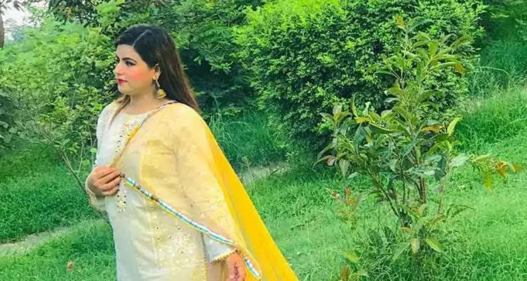 ہراسگی کا واقعہ کیا واقعی حقیقت پر مبنی ہے یا عائشہ نے شہرت کے لیے سب کچھ کیا؟
