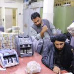 طالبان نے سابق حکمرانوں سے برآمد 1کروڑ 20 لاکھ ڈالرز مرکزی بینک میں جمع کرا دیے