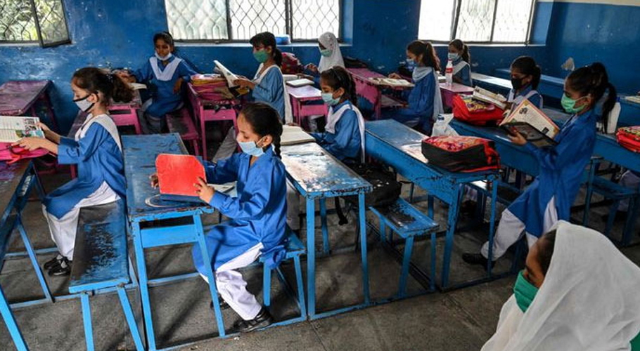 وزیرتعلیم سید سردارعلی شاہ نے یکم اگست سے اسکول کھولنے کا اعلان کردیا