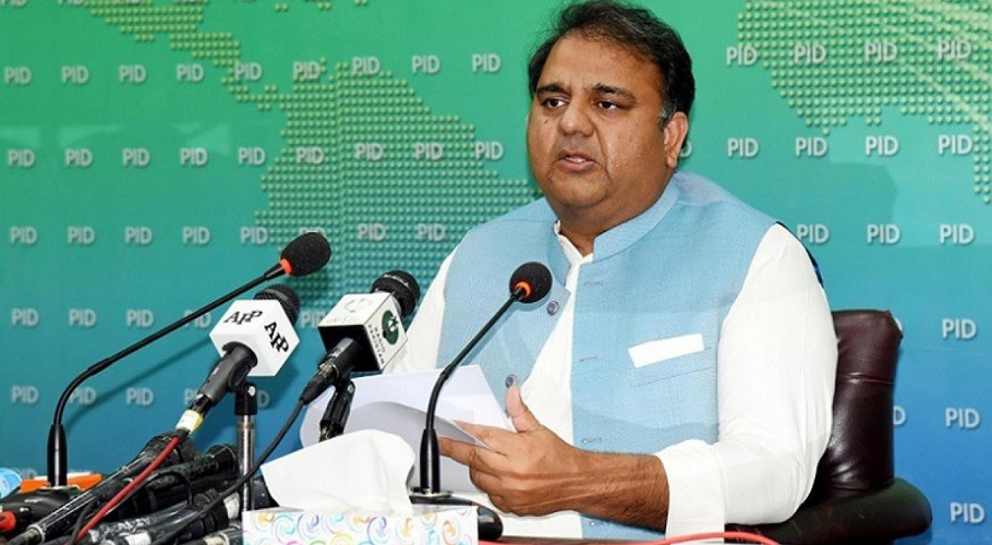 چیف الیکشن کمشنر اور حزب اختلاف کی جماعتیں ایک زبان بول رہی ہیں، فواد چوہدری