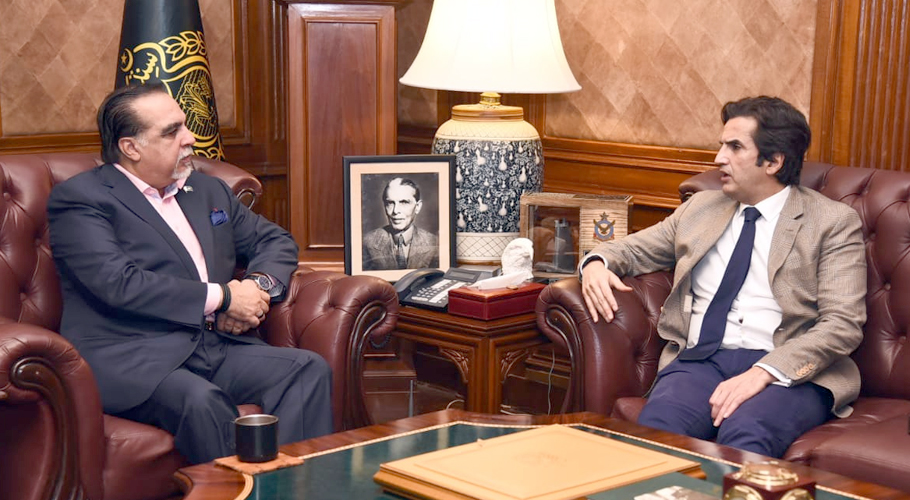 Federal Minister Khusro Bakhtiar called on Governor Sindh