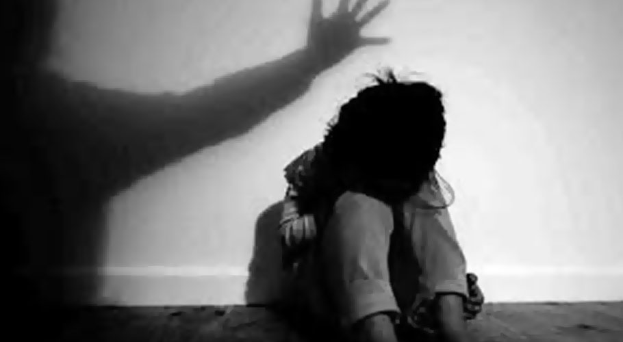 ملک میں بڑھتے ہوئے زیادتی کے واقعات، حکومت کو کونسے اقدامات کرنے چاہئیں؟