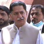 مفاہمتی گروپ کے متعلق بیان مہنگا پڑ گیا، ن لیگ کا جاوید لطیف کو شوکاز نوٹس