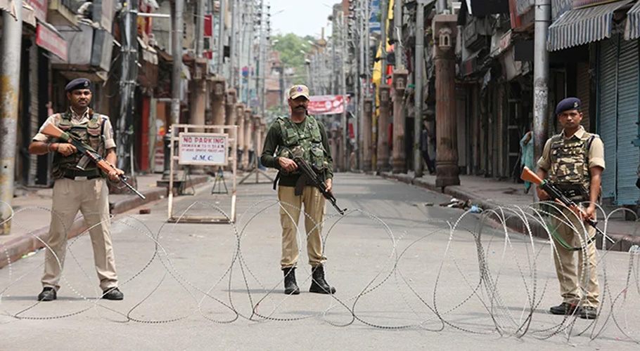 حریت رہنما کا انتقال، مقبوضہ کشمیر میں لاک ڈاؤن، علی گیلانی کے گھر پر فوج تعینات