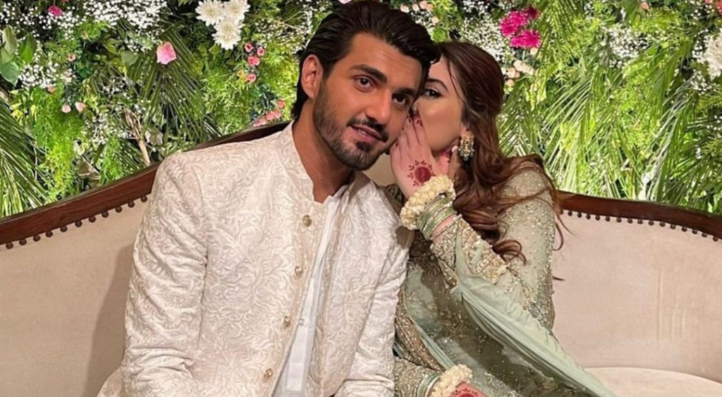 منال خان اور احسن محسن اکرام کی ڈھولکی کا دعوت نامہ سوشل میڈیا پر شیئر