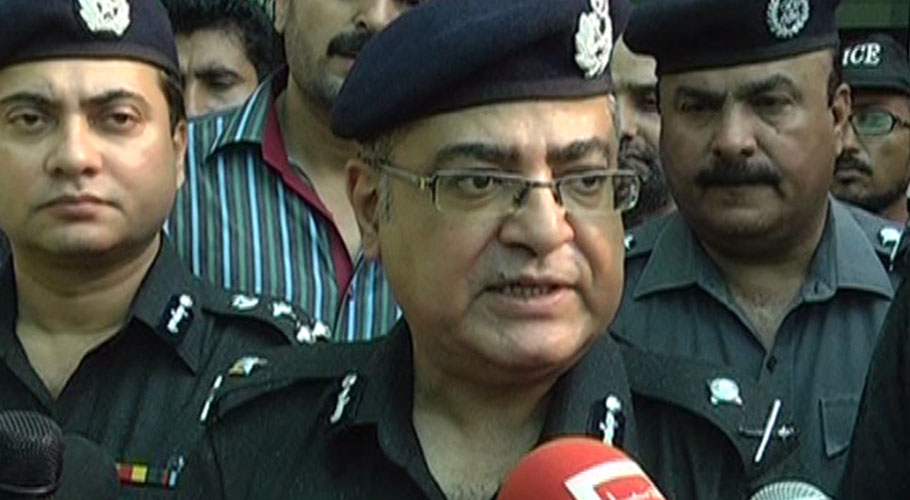 سوشل میڈیا کے استعمال پر سندھ پولیس کے ملازمین پر بڑی پابندی عائد، وارننگ جاری