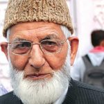 مقبوضہ کشمیر: پولیس نے حریت رہنما مرحوم سید علی گیلانی کے لواحقین کے خلاف مقدمہ درج کرلیا