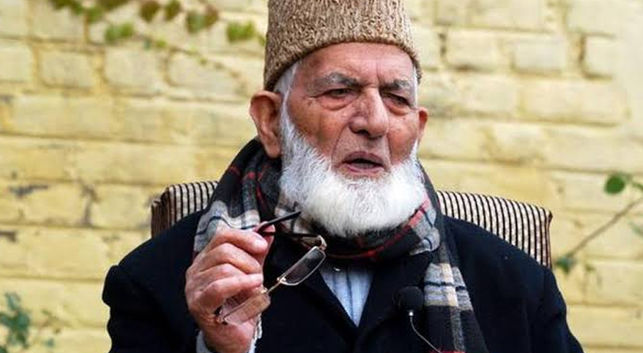 بزرگ حریت رہنما کی تدفین کا مقام تبدیل، سید علی گیلانی حیدر پورہ میں سپردِ خاک