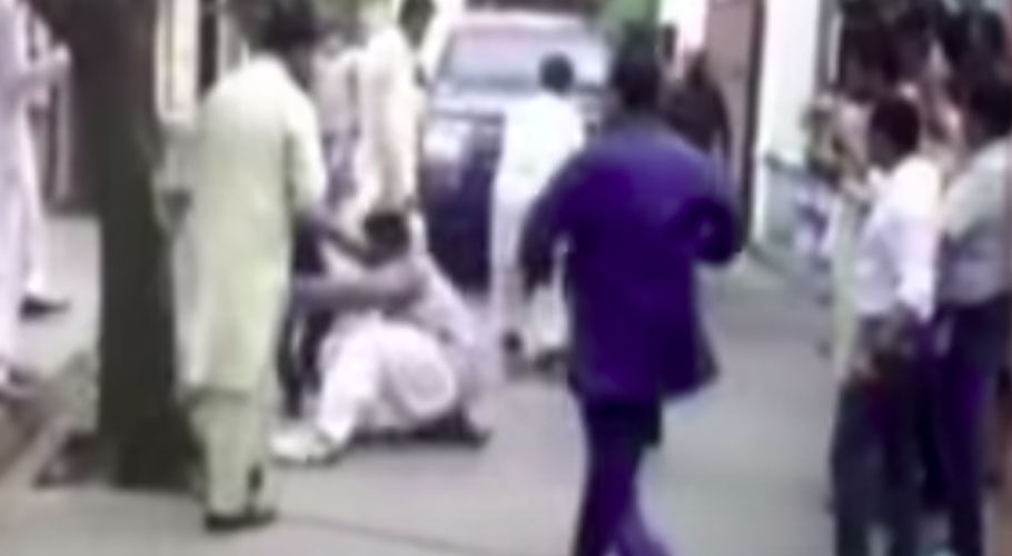 افواہ کی بنیاد پر شہریوں کے تشدد سے ٹیلی کام کمپنی کے 2 ملازمین جاں بحق ہوگئے
