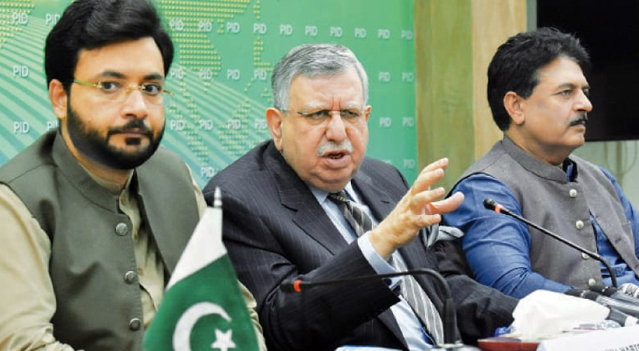 پاکستان میں پٹرول کی قیمتیں خطے کے مقابلے میں کم ہیں، شوکت ترین