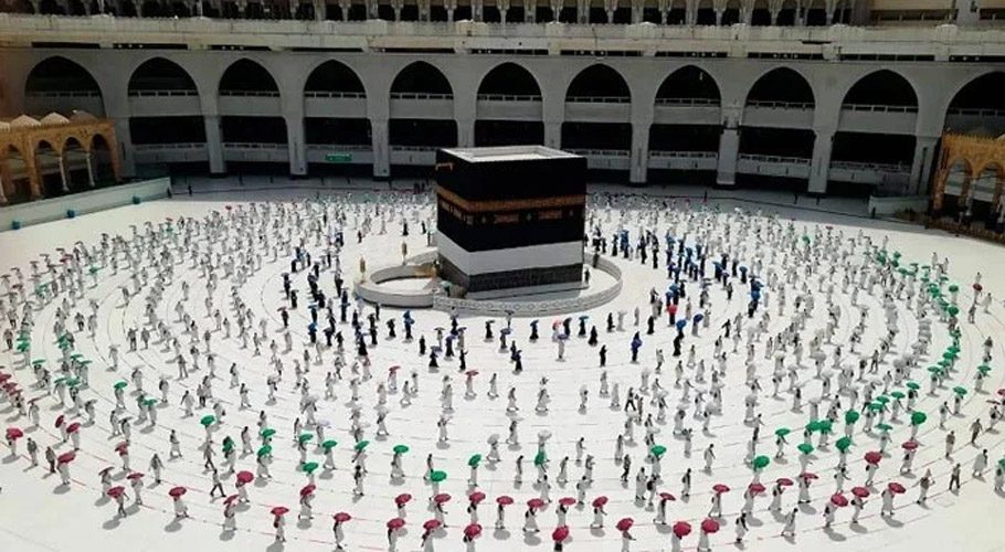 عمرہ اور حج کی اجازت کے لیے سعودی عرب سے بات چیت چل رہی ہے، وفاقی وزیر