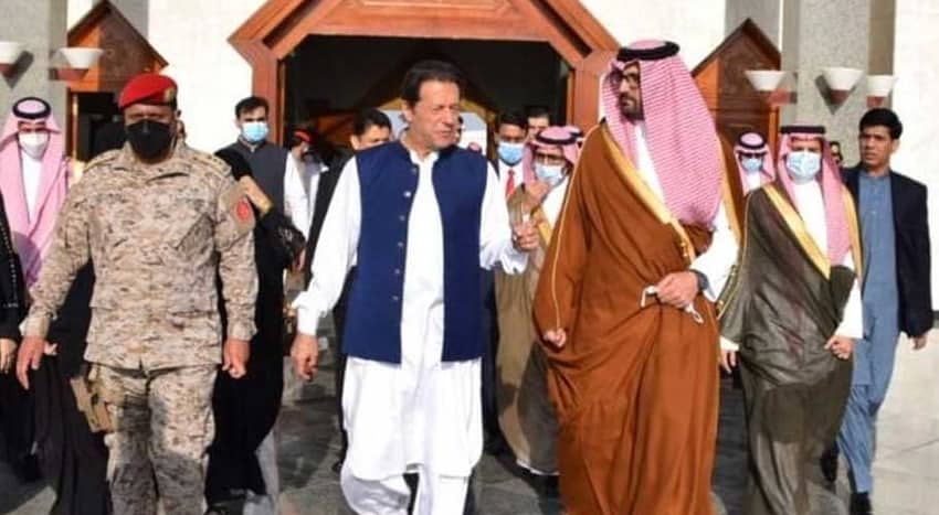 PM Imran arrives in Saudi Arabia to attend MGI summit