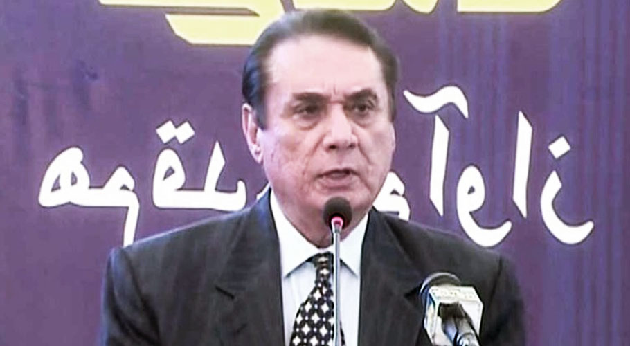 ملک میں کوئی مقدس گائے نہیں،کرپشن کیخلاف جنگ جاری رہیگی،چیئرمین نیب